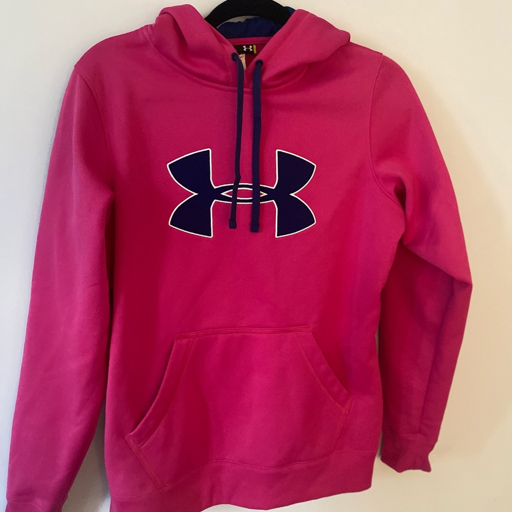 UNDER ARMOUR - Athletic Wear Hoodie